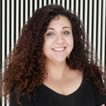 Headshot of Dina El-Zanfaly