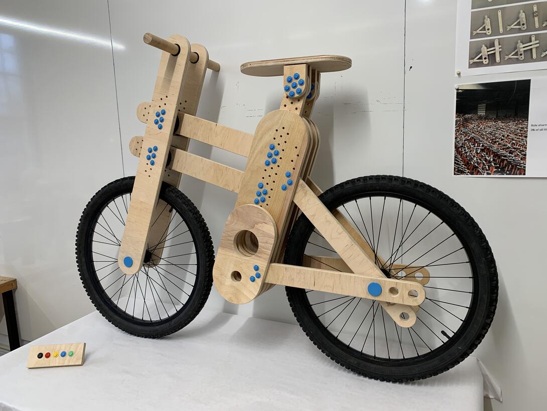 An expandable kids bike