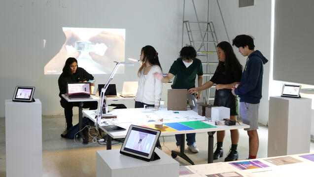 Students working in the 4D lab